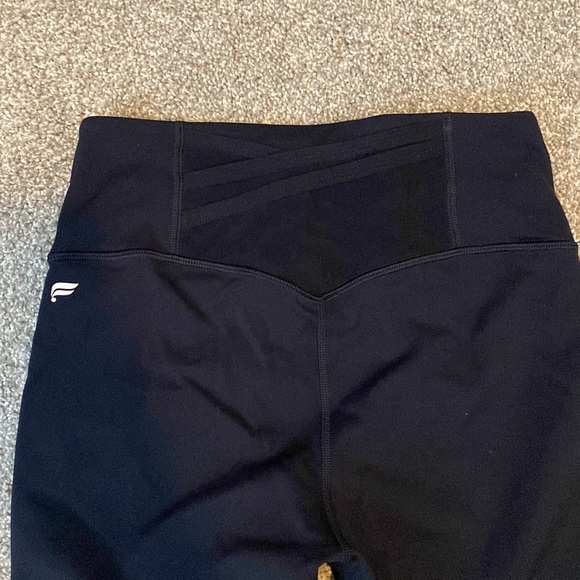 Women’s Fabletics leggings - Picture 2 of 3